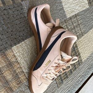Puma Pink Leather Sneakers with Navy Stripe and Gum Sole